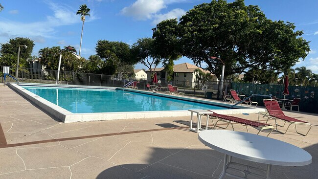 Building Photo - 7593 Tahiti Ln