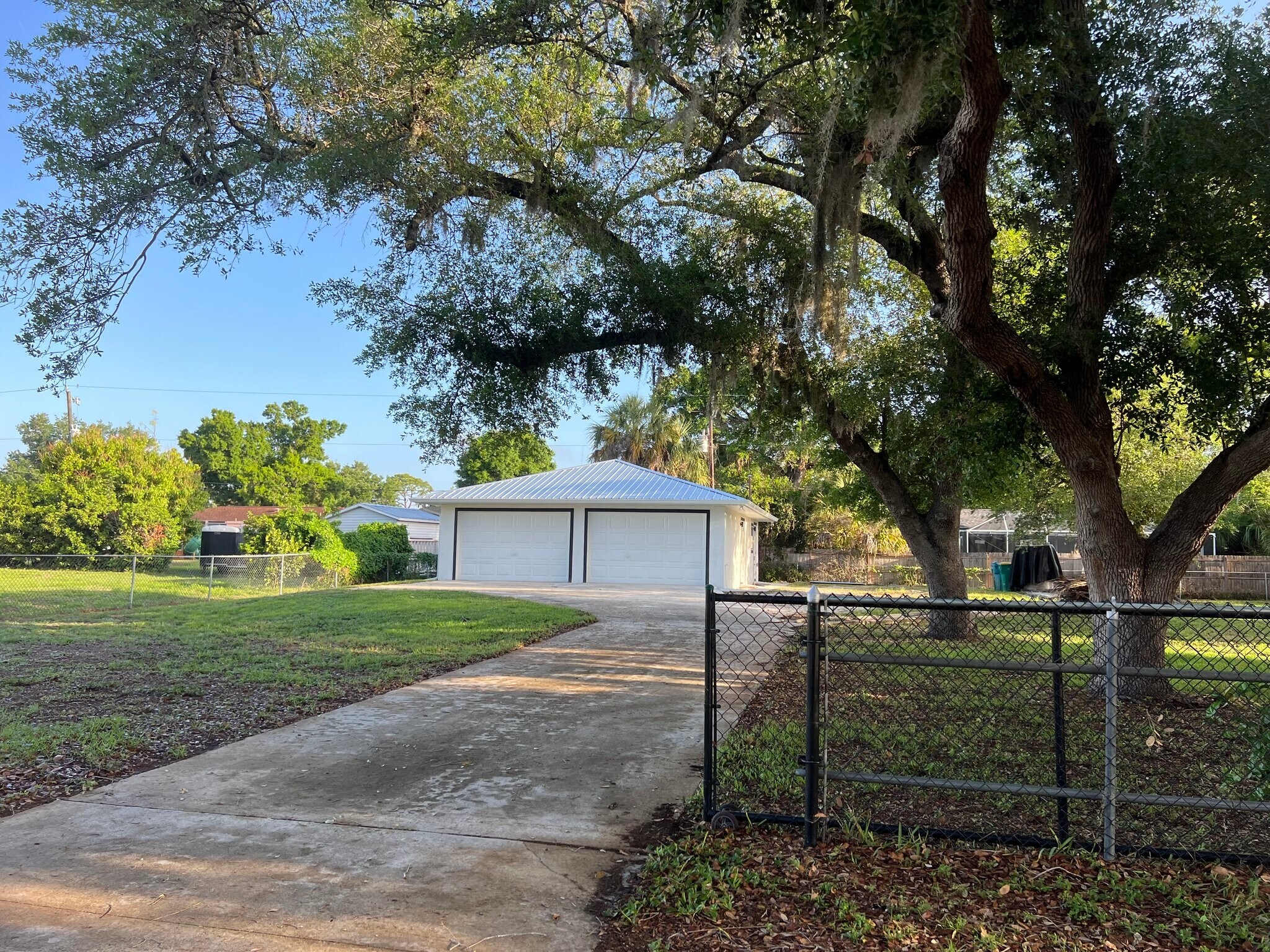 Building Photo - 22196 Lockport Ave