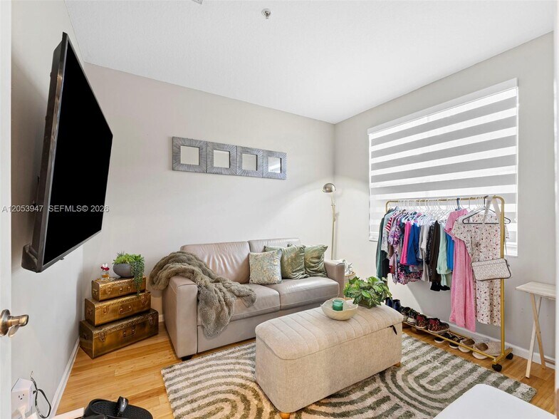 Building Photo - 4402 SW 160th Ave