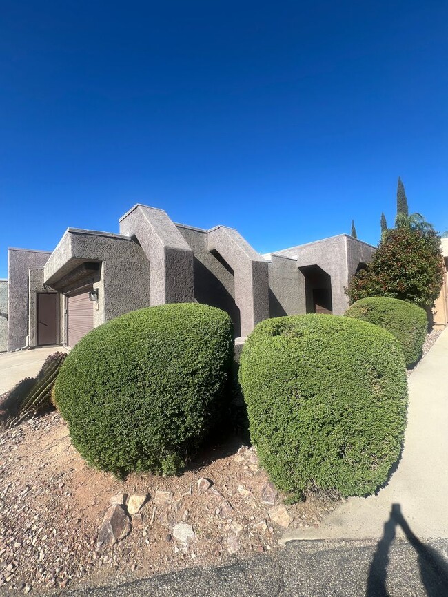 Building Photo - Attractive 3 Bed./2 Ba. Home in the Catalinas by Sabino Canyon