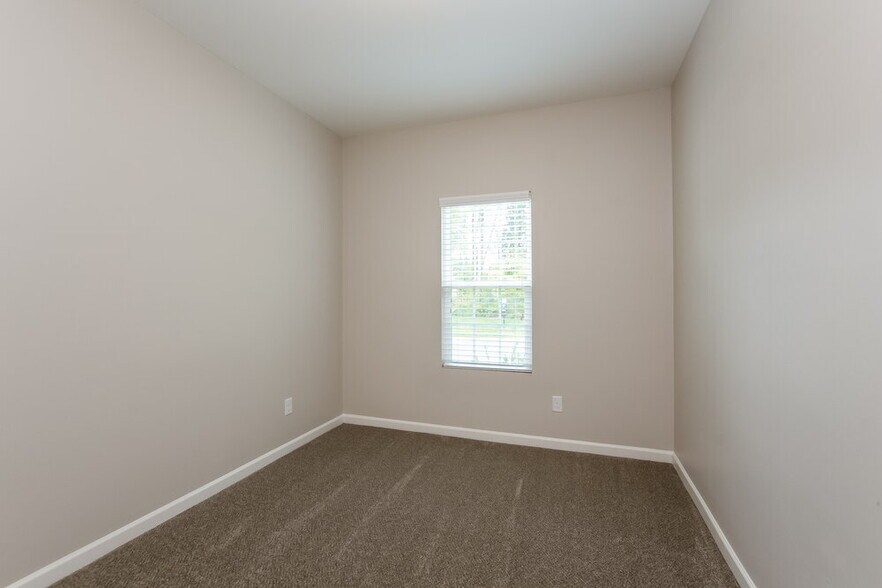 Building Photo - 1230 Doby Springs Dr