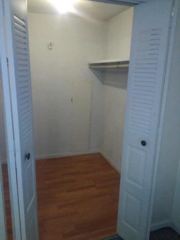 Building Photo - 300 Smithfield Rd