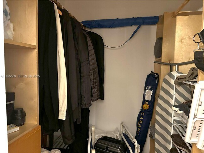 Building Photo - 55 Ocean Ln Dr