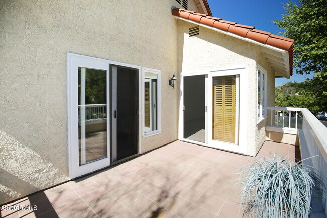 Building Photo - 4554 Rayburn St