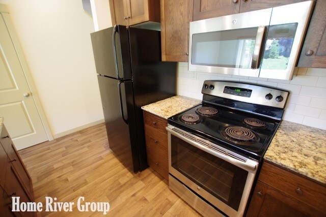 Building Photo - 1465 W Deer Crest St