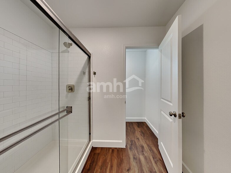 Building Photo - 126 Island Plumeria Ln