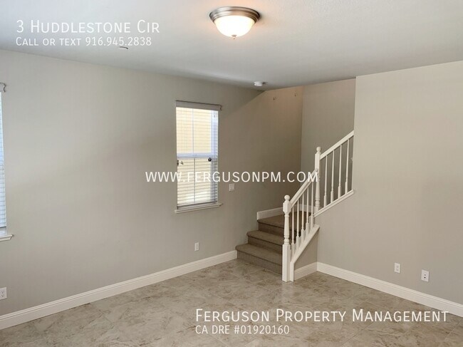 Building Photo - 3 Huddlestone Cir