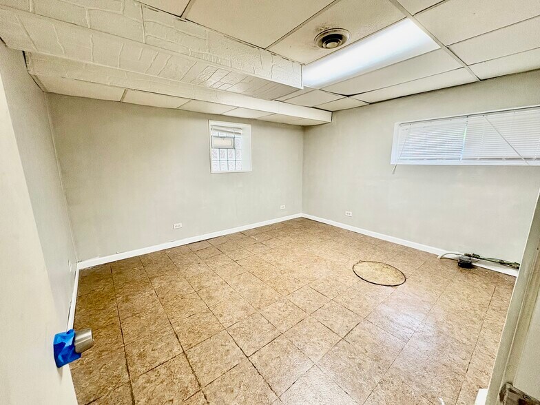 Bedroom - 4618 W Montana St