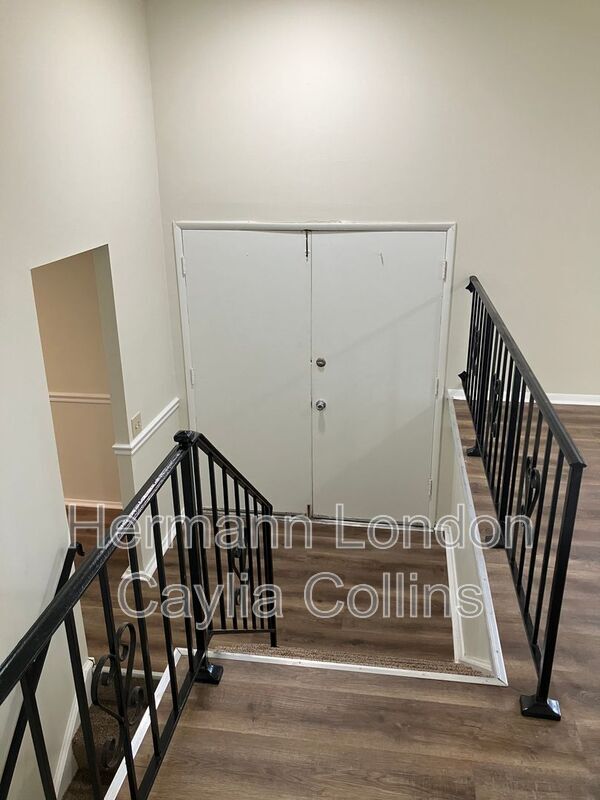 Building Photo - 1310 Leisure Dr