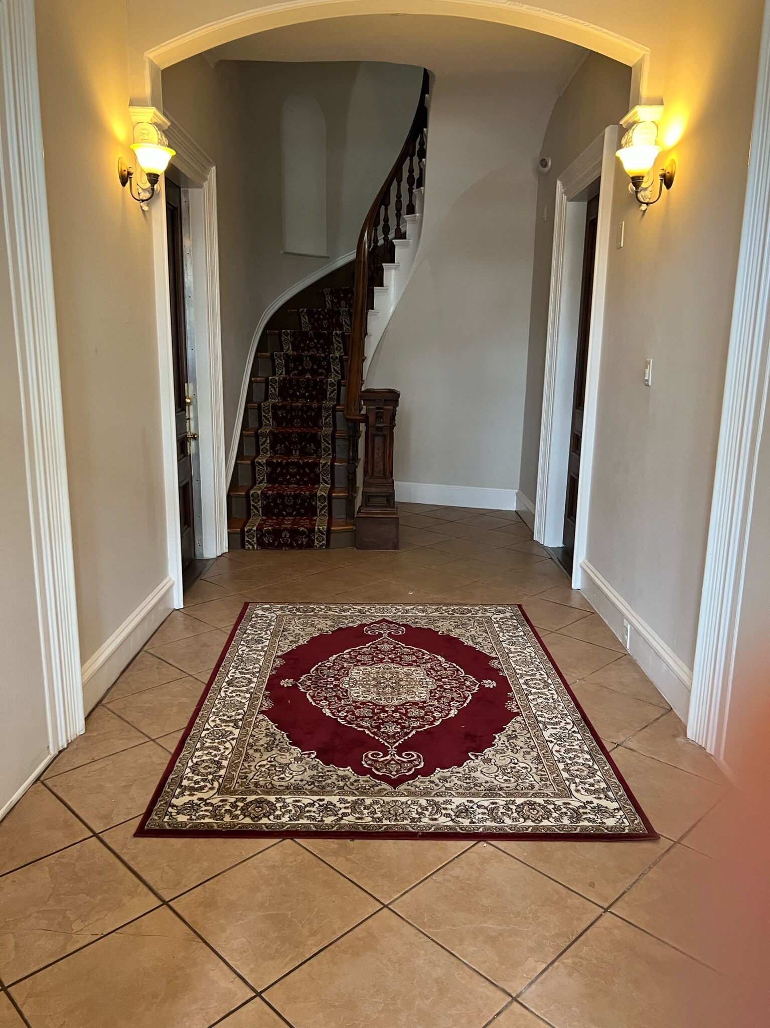 Building Photo - 235 Jackson St