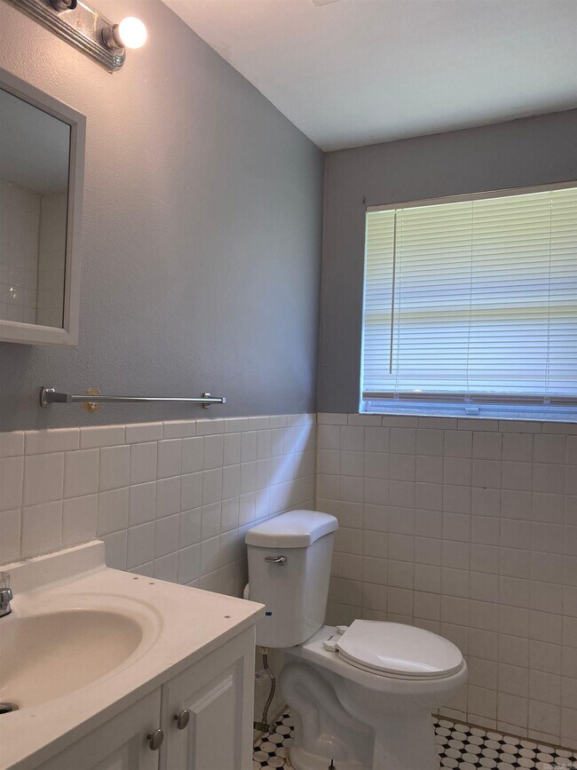 Building Photo - 8224 W 37th St
