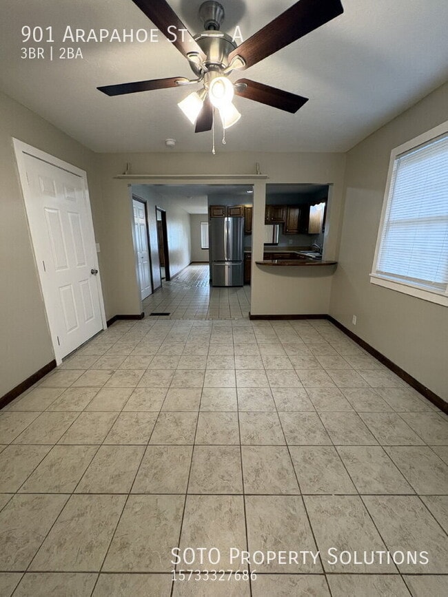 Building Photo - 901 Arapahoe Dr