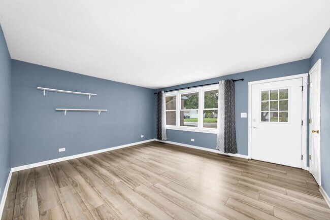 Building Photo - 1529 Ronzheimer Ave
