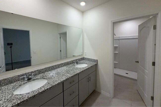 Building Photo - 1470 Isleta Lp