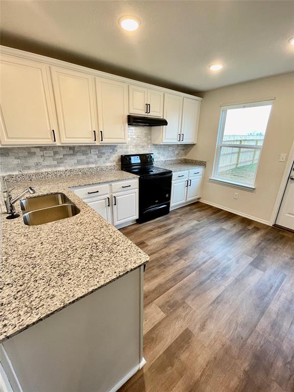 Building Photo - 443 Autumn Blaze