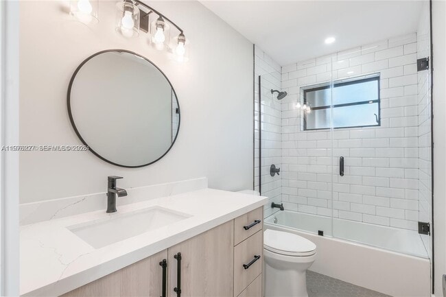 Building Photo - 8421 SW 27th Terrace