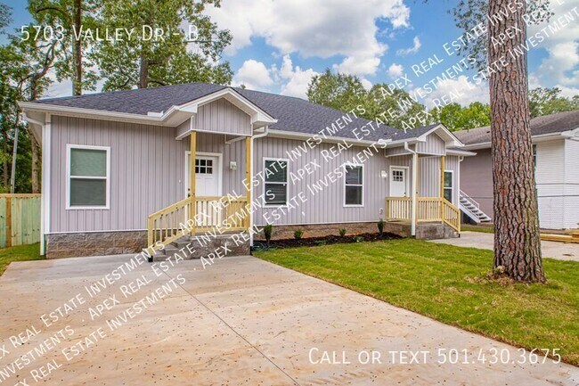 Building Photo - 5703 Valley Dr