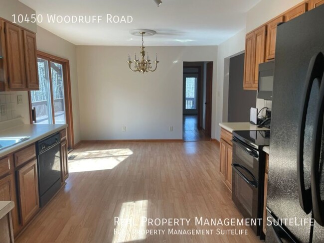 Building Photo - 10450 Woodruff Rd