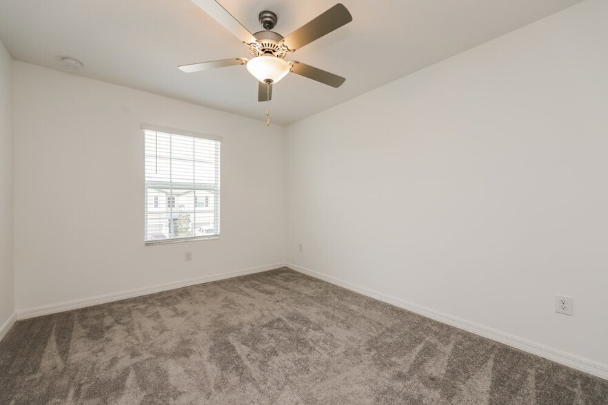 Building Photo - 2162 Azure Vw Wy