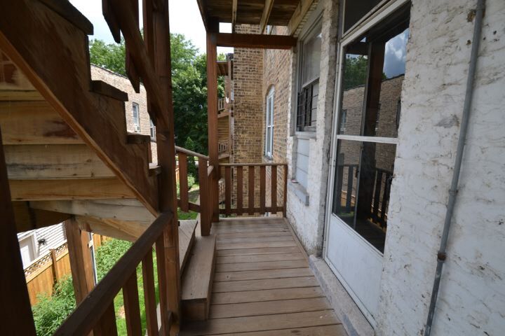 Building Photo - 3709 N Hoyne Ave