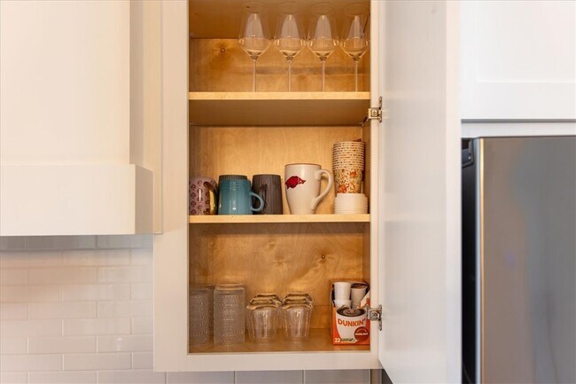 Building Photo - 4611 S 47th St