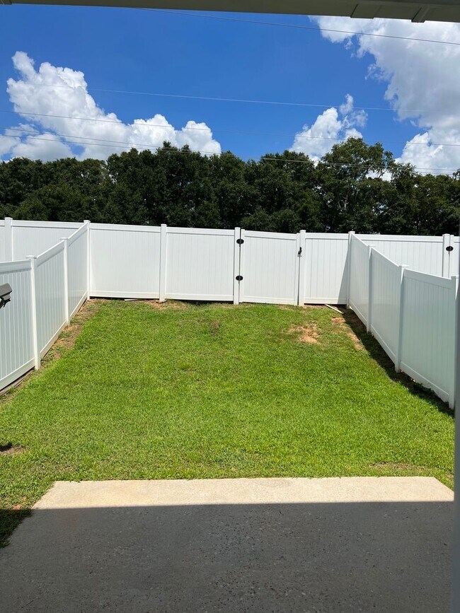 Building Photo - 139 S Spring View Dr