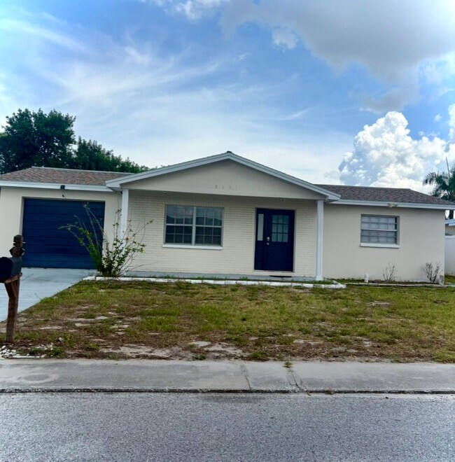 Building Photo - 8151 Hixton Dr