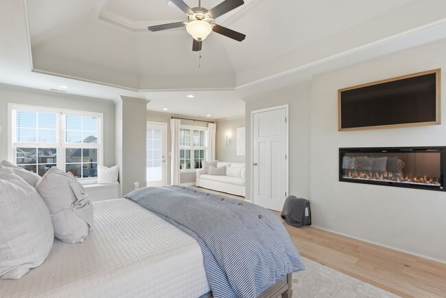 Building Photo - 2046 Lequire Ln