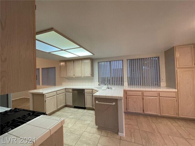 Building Photo - 4817 Crimson Glory Ln