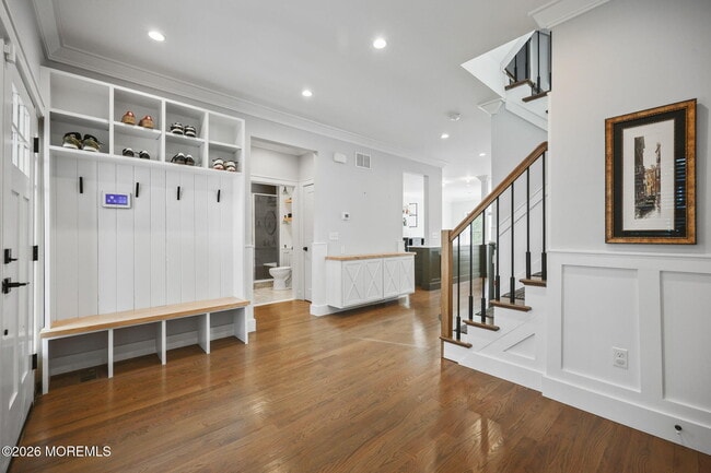 Building Photo - 28 Rector Pl