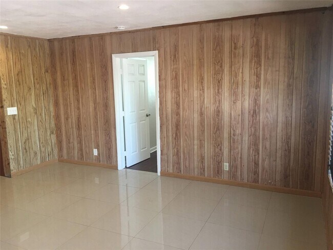 Building Photo - 720 N 66th Ter HOLLYWOOD, FL 33024