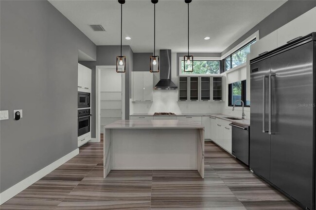 Building Photo - 1802 Mondrian Cir