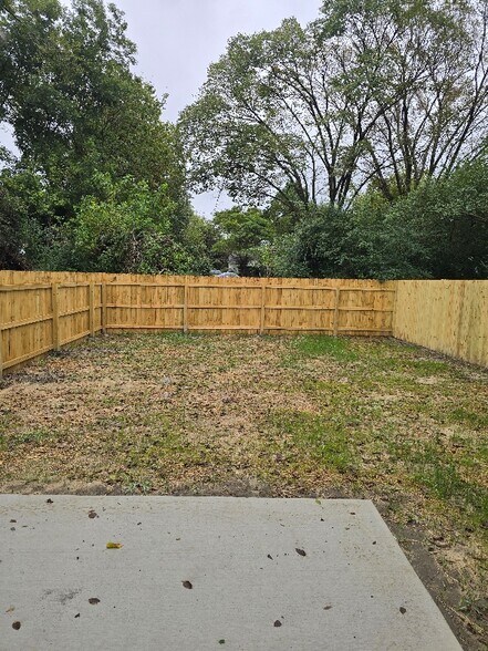 Building Photo - 120 N 9th St