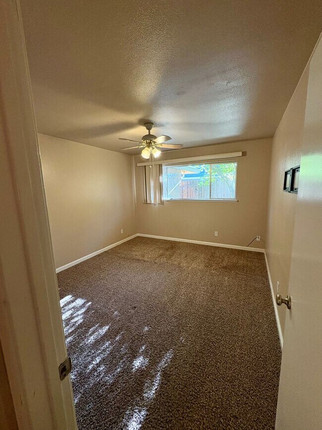 Building Photo - 7748001/51 C/O