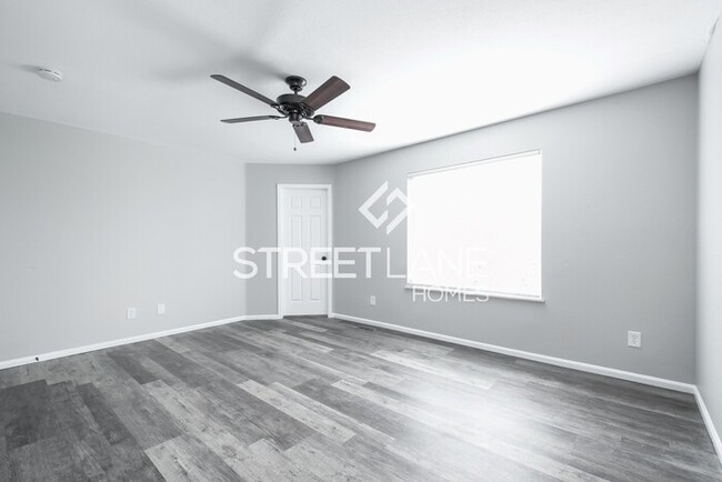 Building Photo - HALF OFF FIRST FULL MONTH WITH LEASE SIGNE...