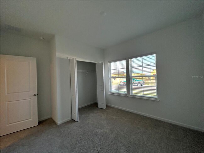 Building Photo - 12419 NW 139th Dr