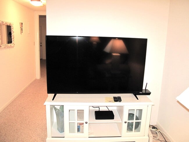 Building Photo - 14500 Canalview Dr