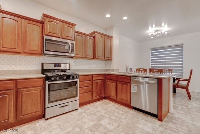Building Photo - 6021 Orlov Trotter Ave