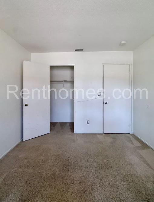 Building Photo - 1260 Corte Famosa