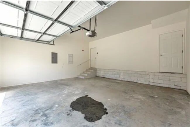 Building Photo - 919 S Rupple Rd