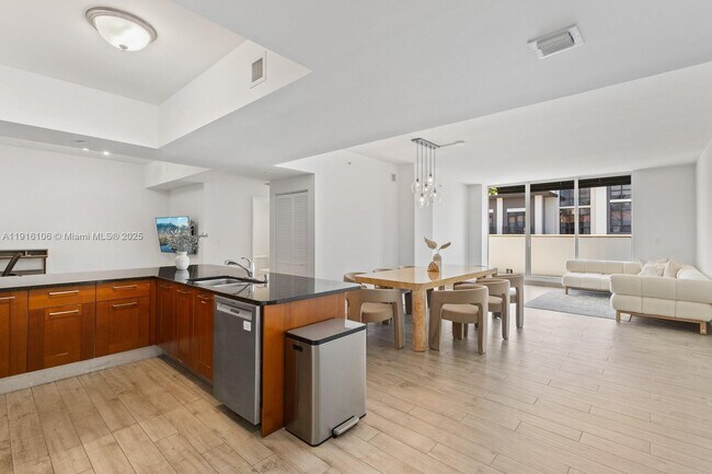 Building Photo - 4100 Salzedo St