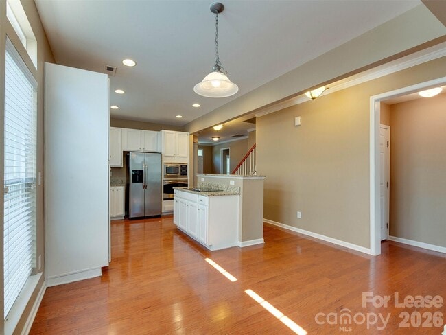 Building Photo - 8164 Bridgegate Dr