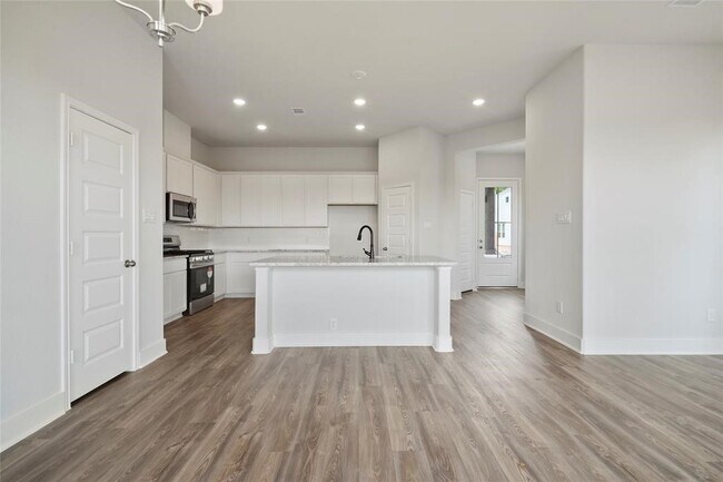 Building Photo - 11411 Waterford Spg Trl