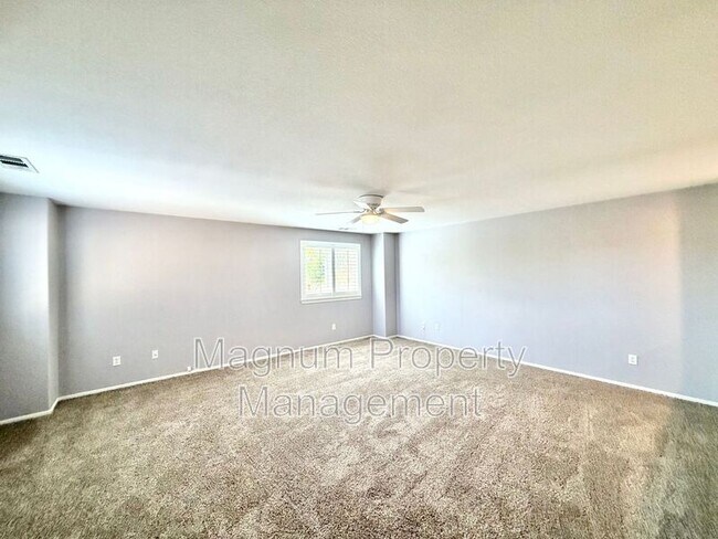 Building Photo - 46383 Vianne Ct