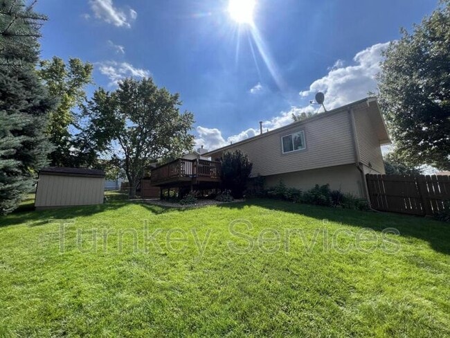 Building Photo - 405 Fort St