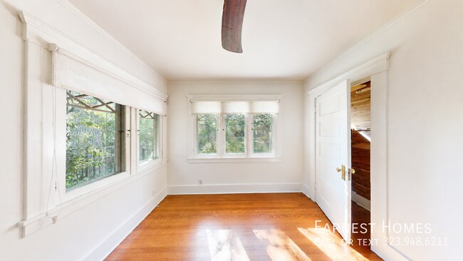 Building Photo - 1131 N Wilson Ave
