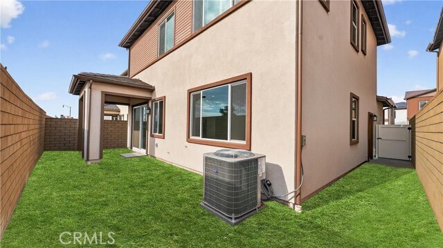 Building Photo - 224 Lily Lp