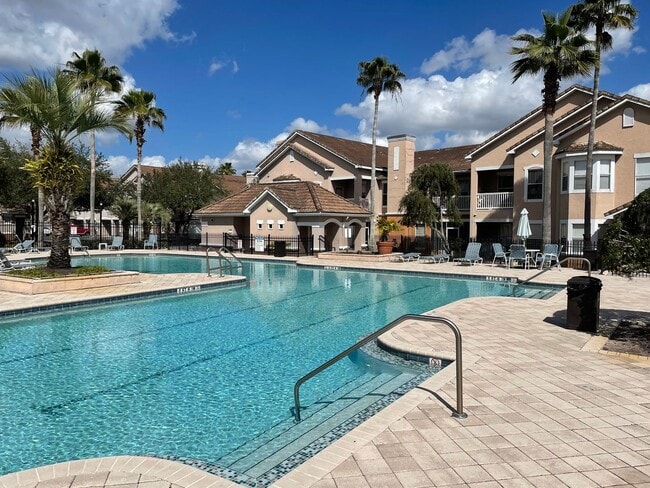 Building Photo - LOWEST PRICE!! 2/2 at The Villas Condominiums AVAILALBE NOW!