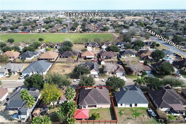 Building Photo - 25 Via Cantera Dr