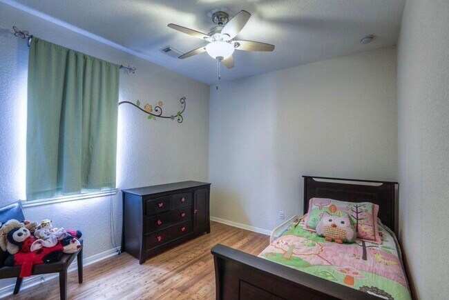 Building Photo - 3 Patina Pines Pl